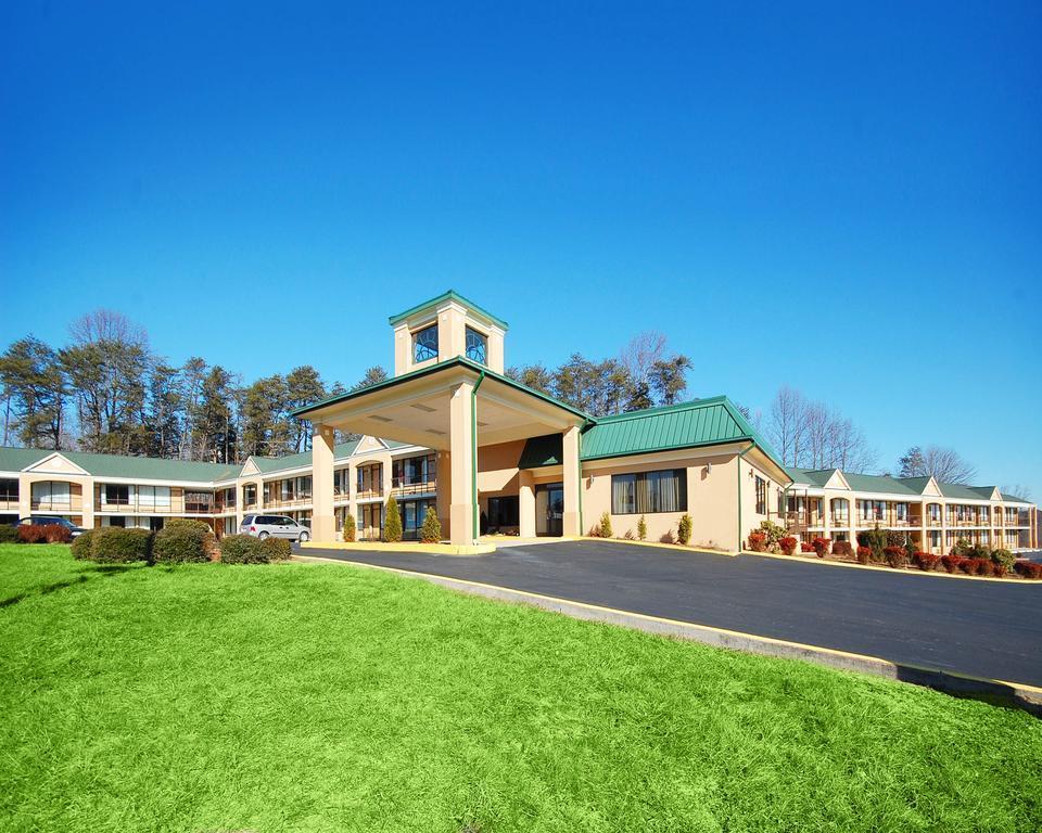 Econo Lodge Inn And Suites - Pilot Mountain Motel Pilot Mountain