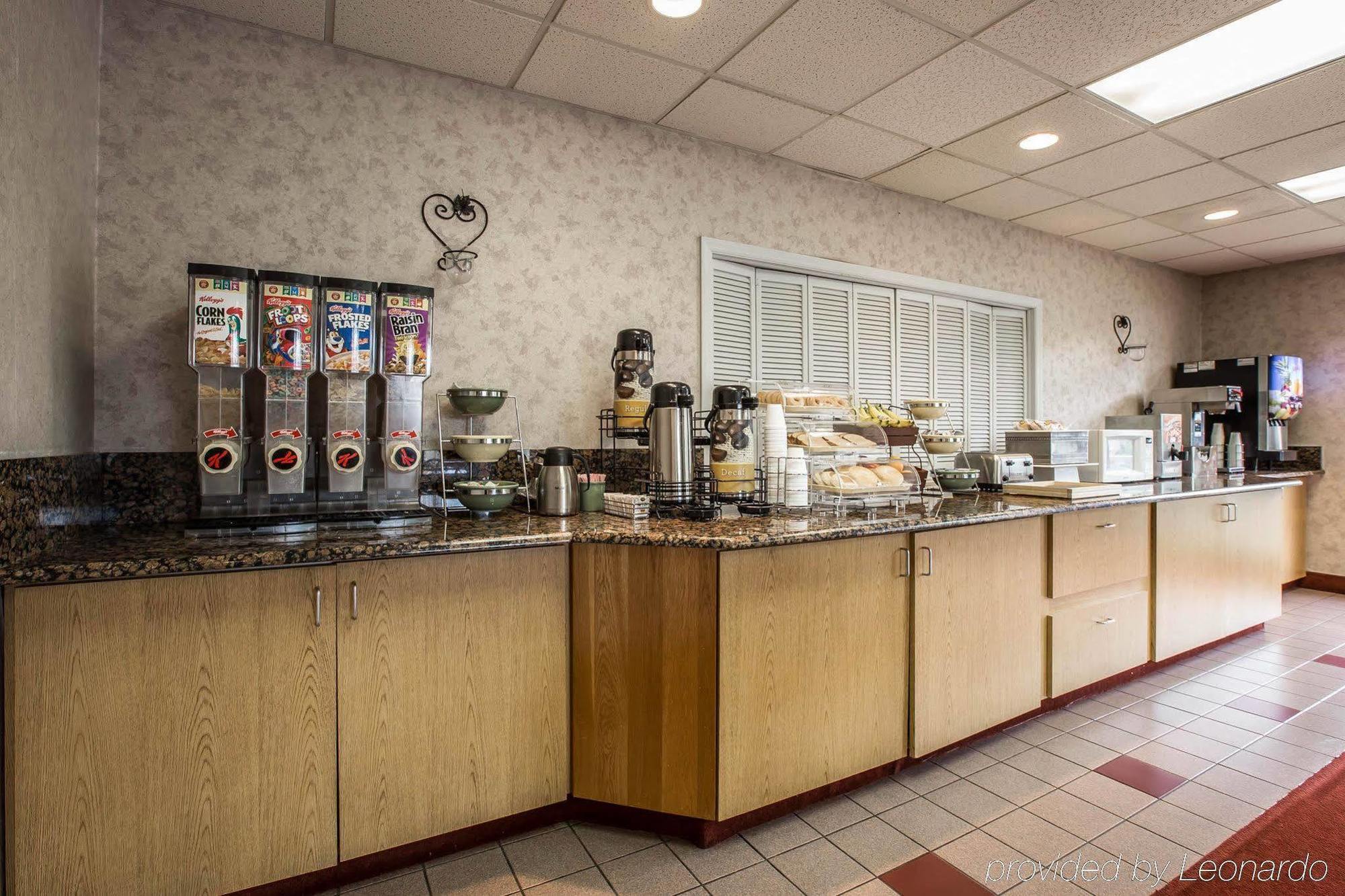 Econo Lodge Inn And Suites - Pilot Mountain Motel Pilot Mountain